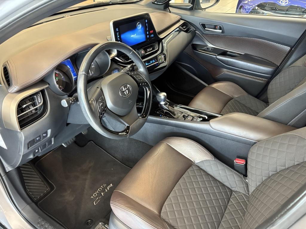 Toyota C-hr 1.8 hybrid executive