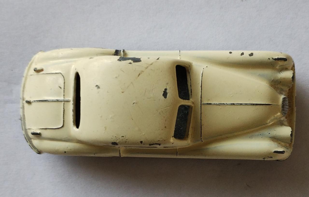 Vintage  Jaguar. Nr 32