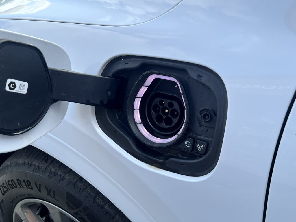 Ford Kuga 2.5 phev st-line x | camera | apple/ android carplay | head-up di