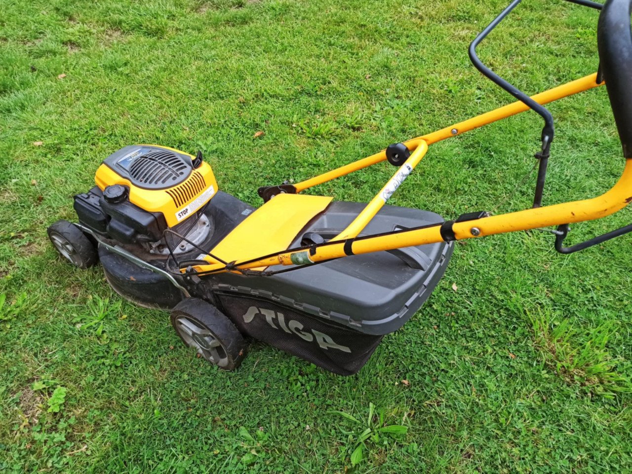 Stiga combi 48s Benzine grasmaaier