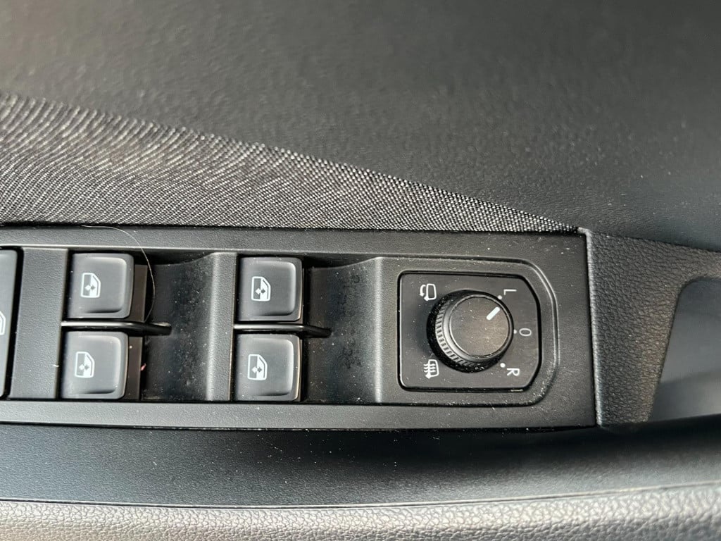 Skoda Kamiq 1.5 tsi act business edition, 150 pk, achteruitrijcamera enz...