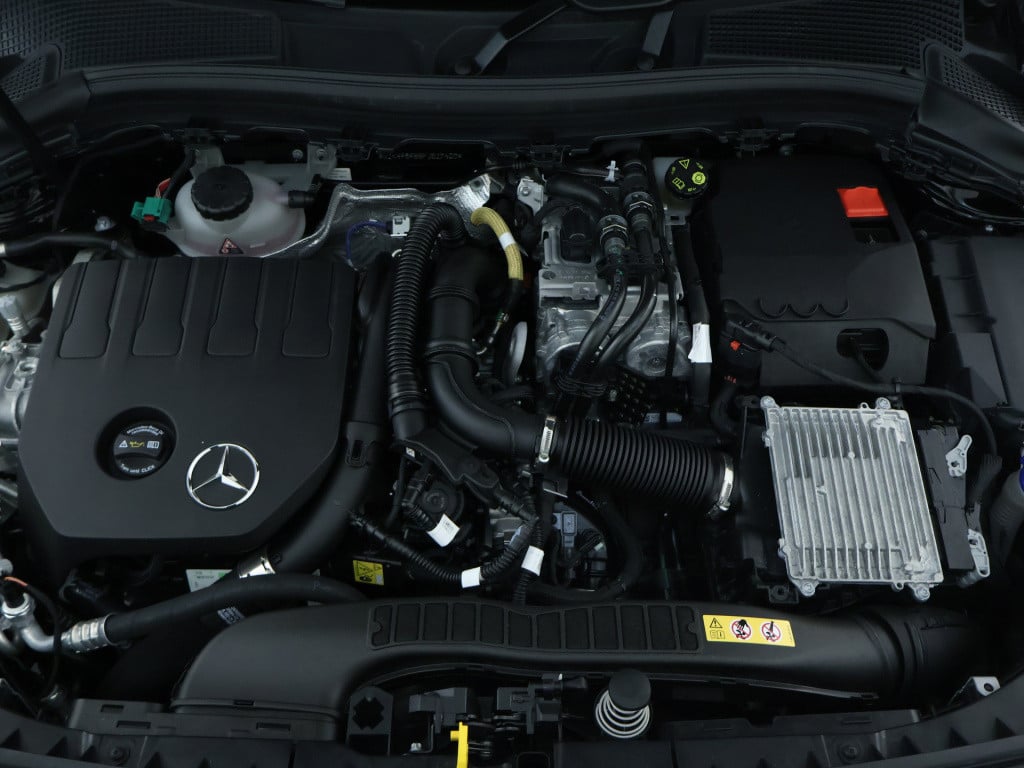Mercedes-Benz B-Klasse 250 e business line | parktronic | stoelverwarming |