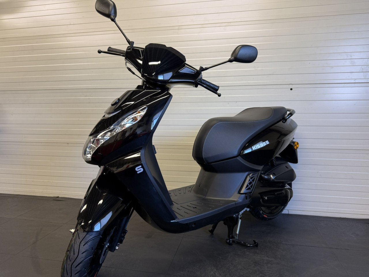 Peugeot Kisbee 45km, nu weer uit voorraad leverbaar!