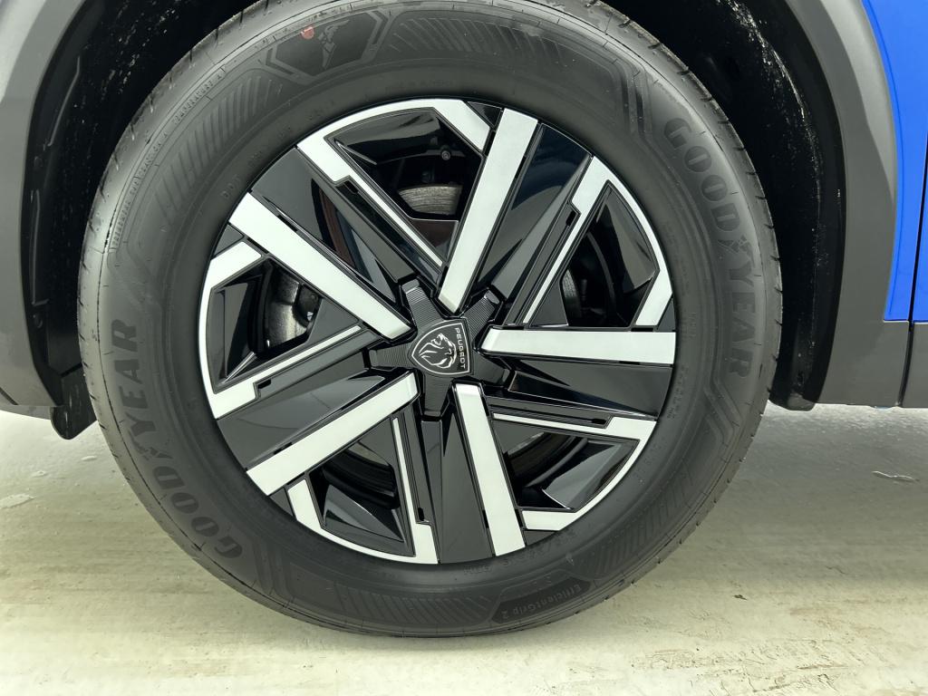 Peugeot E-2008 ev style 50 kwh | rijklaar |