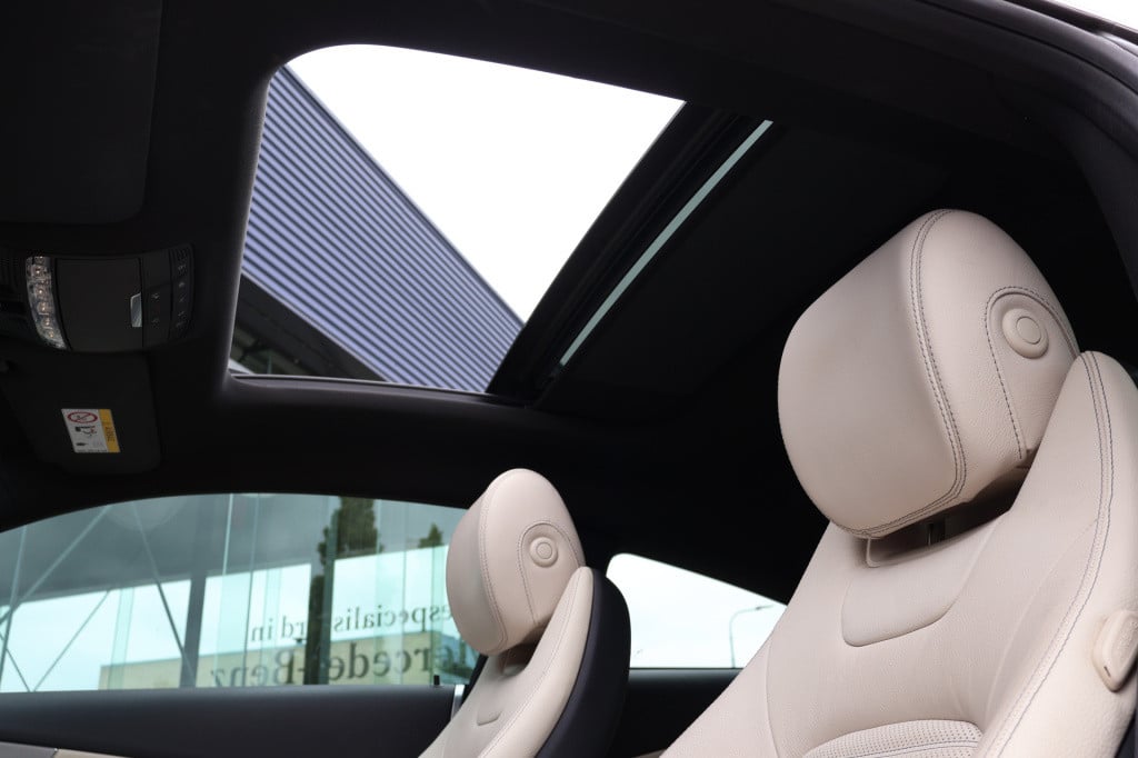 Mercedes-Benz C-Klasse coupé 200 ambition l panoramadak l beige leder inter