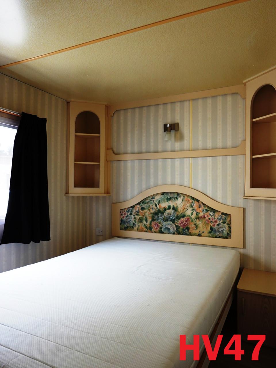 Betaalbare stacaravan met 3 slaapkamers en dubbel glas te koop