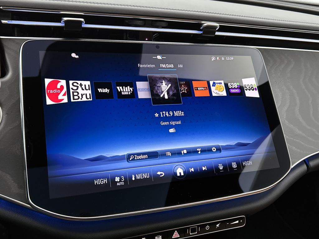 Mercedes-Benz E-Klasse estate 300 e business solution amg | winterpakket | 