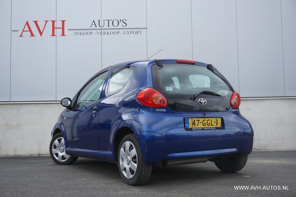 Toyota Aygo 1.0-12v