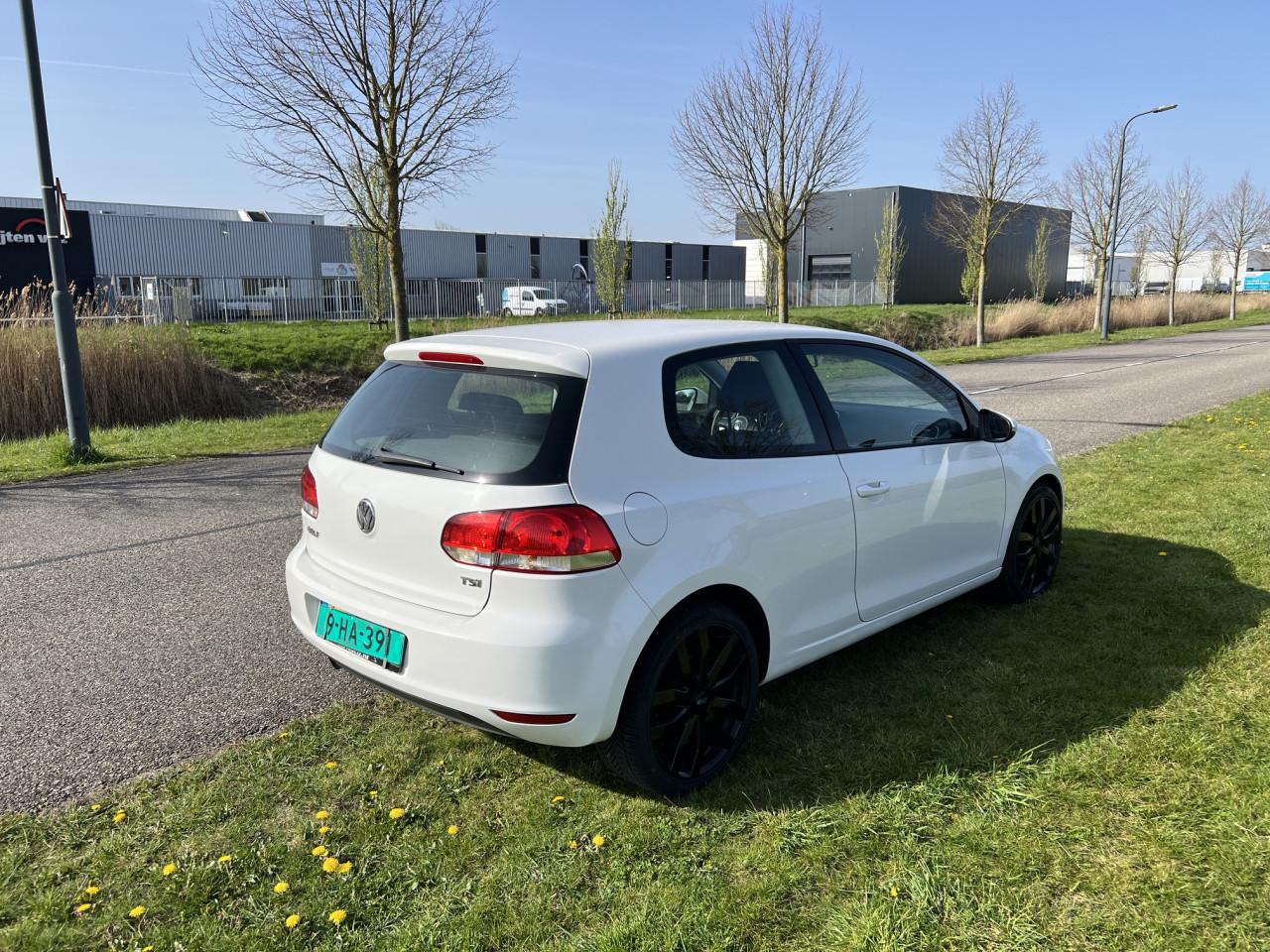 Zeer fraaie VW Golf Automaat uit 2012 met slechts 84.000 km