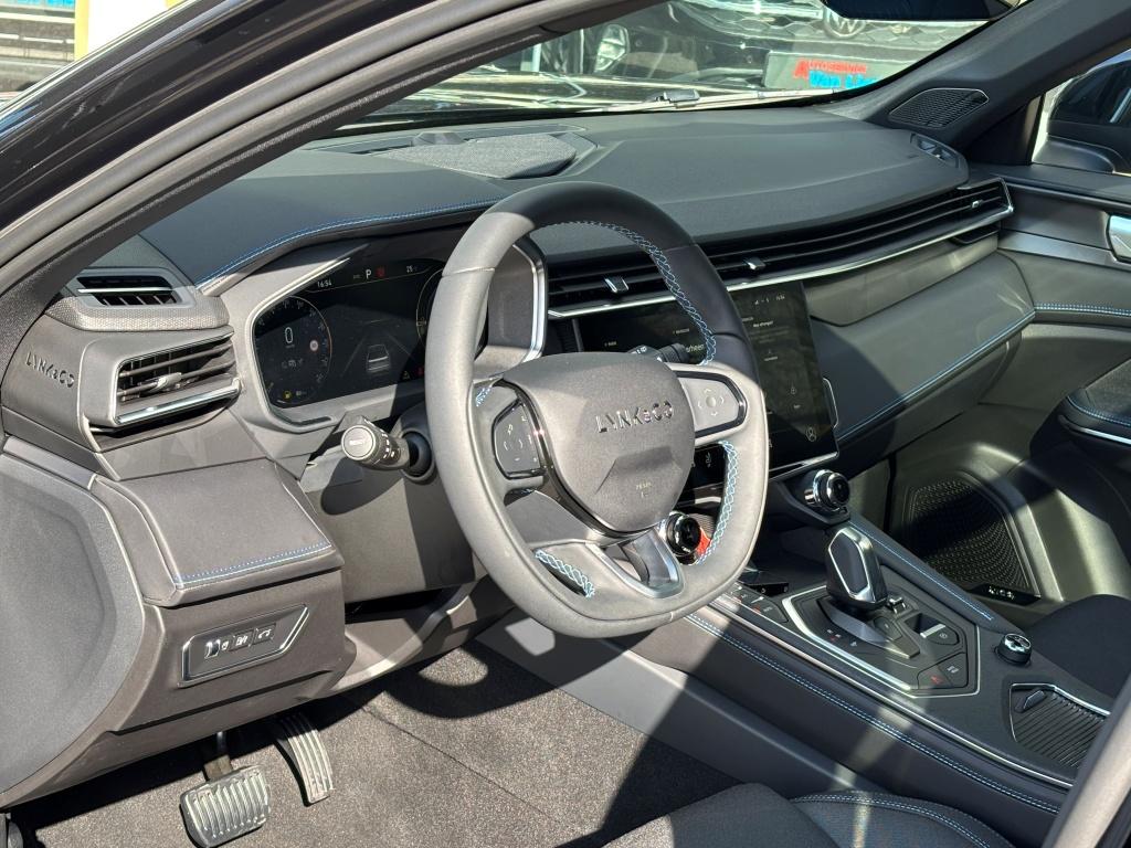 Lynk & Co 01 1.5td 261pk phev 7dcth panodak| nl-auto| navi|carplay|360 came