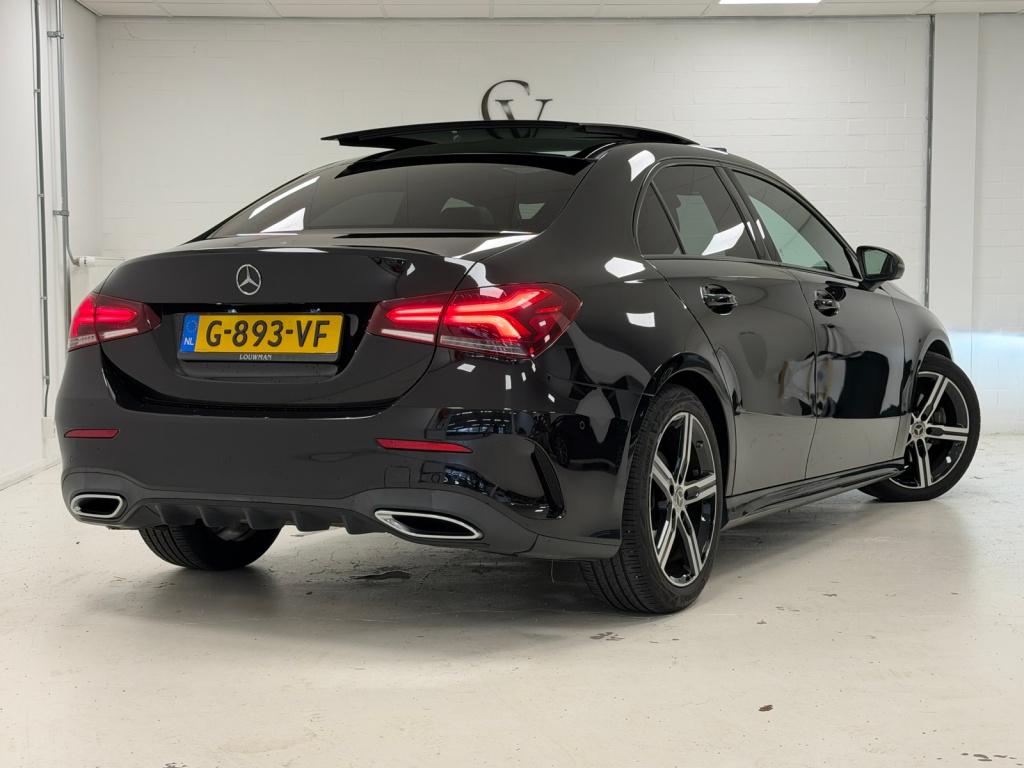 Mercedes-Benz A-Klasse 180 amg line night | panoramadak | widescreen | came