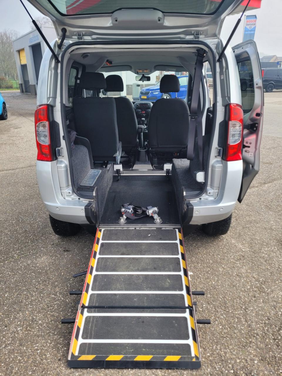 Fiat Qubo 1.4 dynamic rolstoelauto