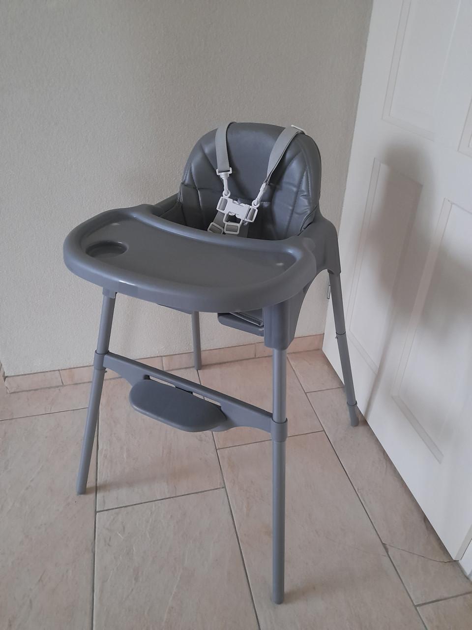 Kinderstoel (in goede staat )