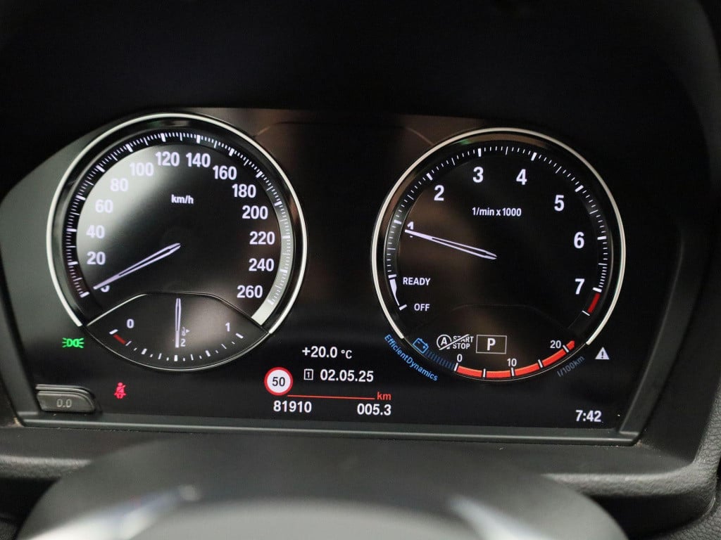 BMW X1 sdrive18i executive | automaat | navigatie | verwarmde stoelen | ele