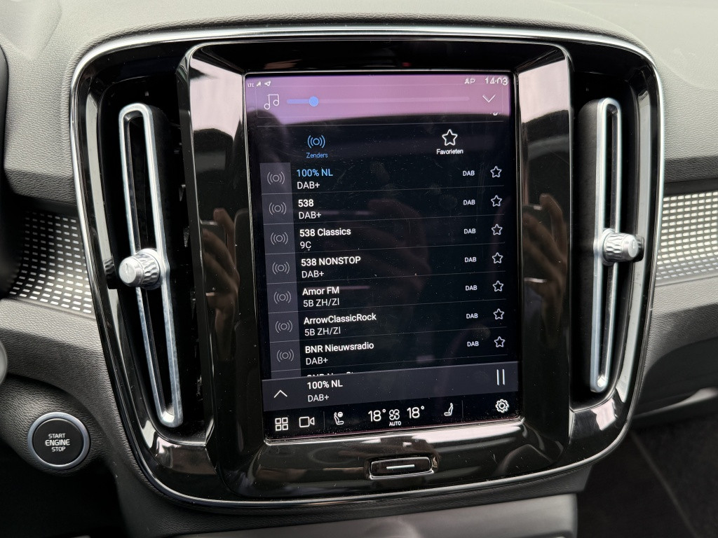 Volvo XC40 b3 163pk ultimate dark| adap.cruise| panodak| camera| elek.stoel
