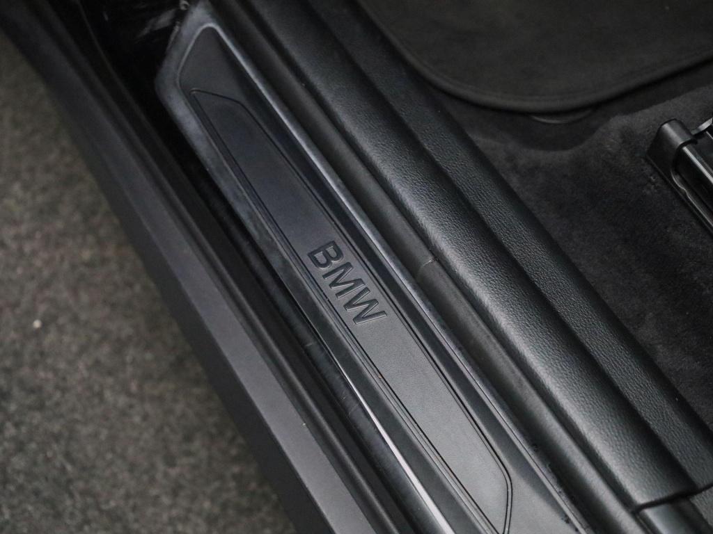 BMW X1 sdrive20i executive | automaat | apple carplay / android auto | pano