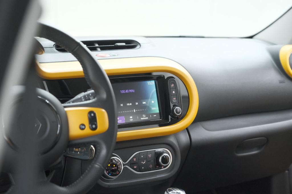 Renault Twingo 1.0 sce intens | premium | apple carplay | parkeersensoren |