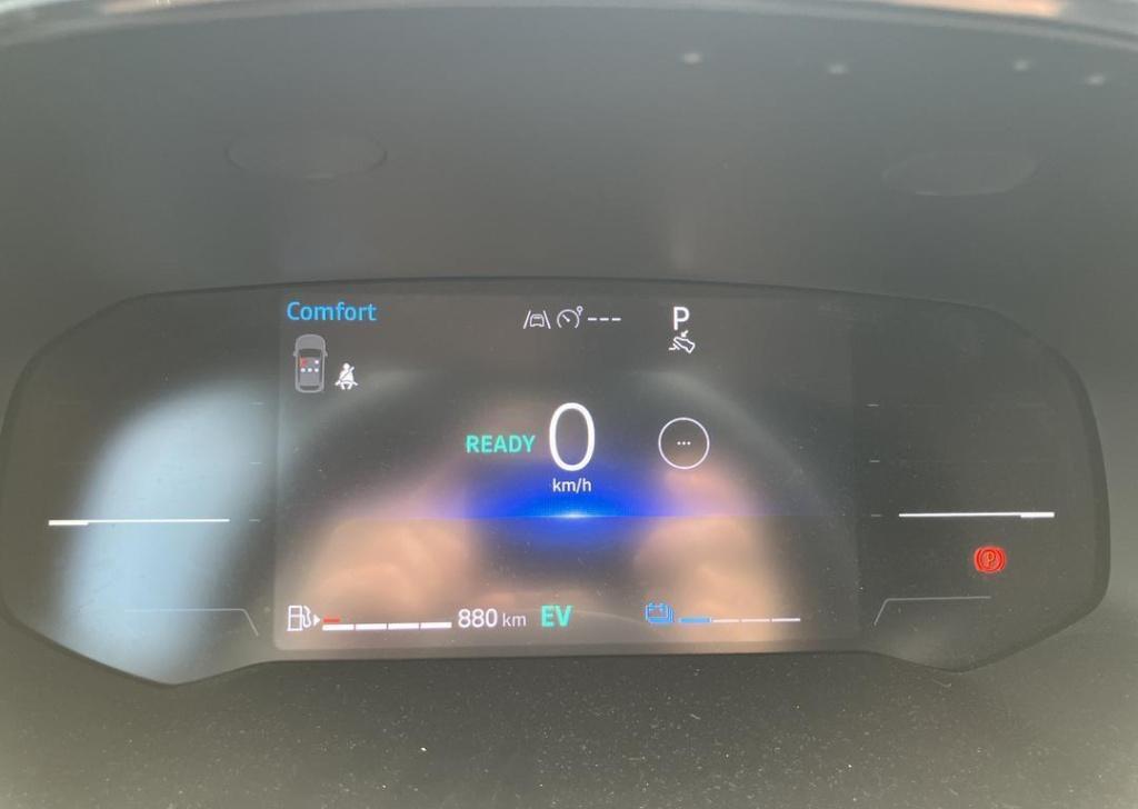 Renault Captur 1.6 e-tech full hybrid 145 techno - demo