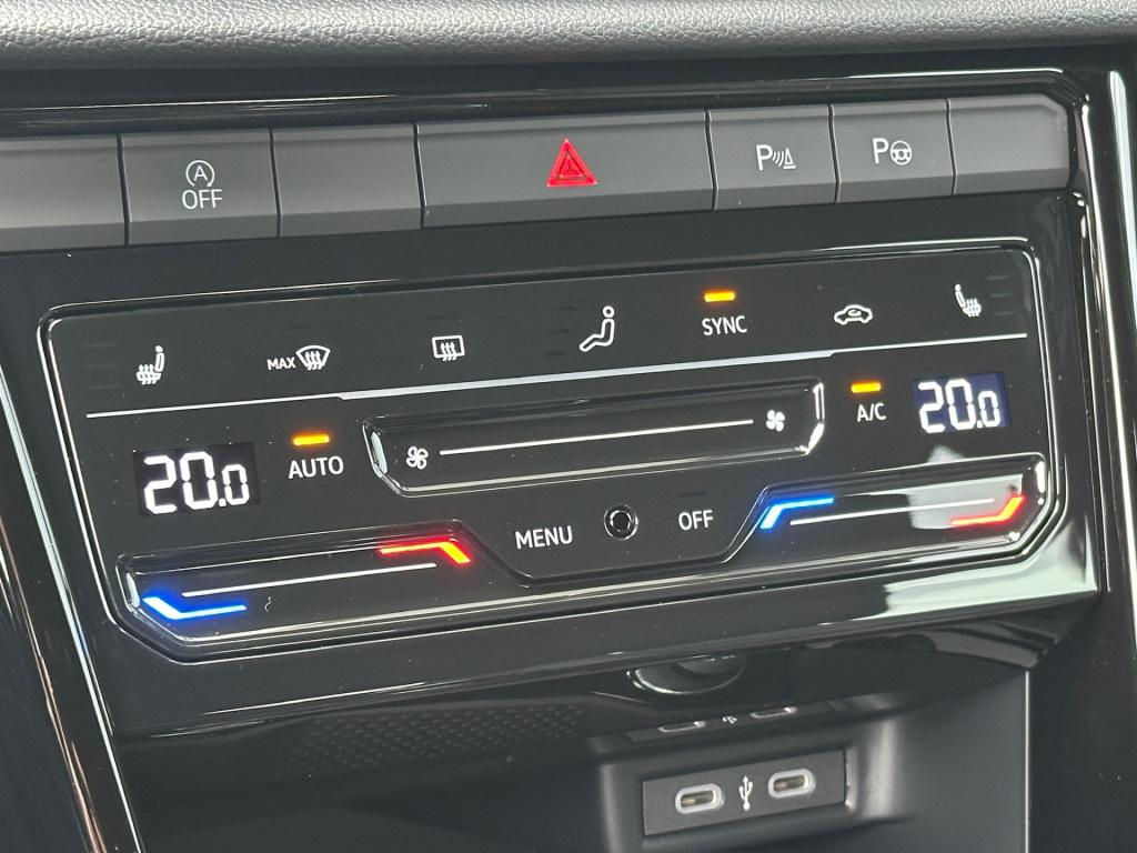 Volkswagen T-roc 1.5 tsi 150pk dsg r-line | camera | keyless | elek. achter