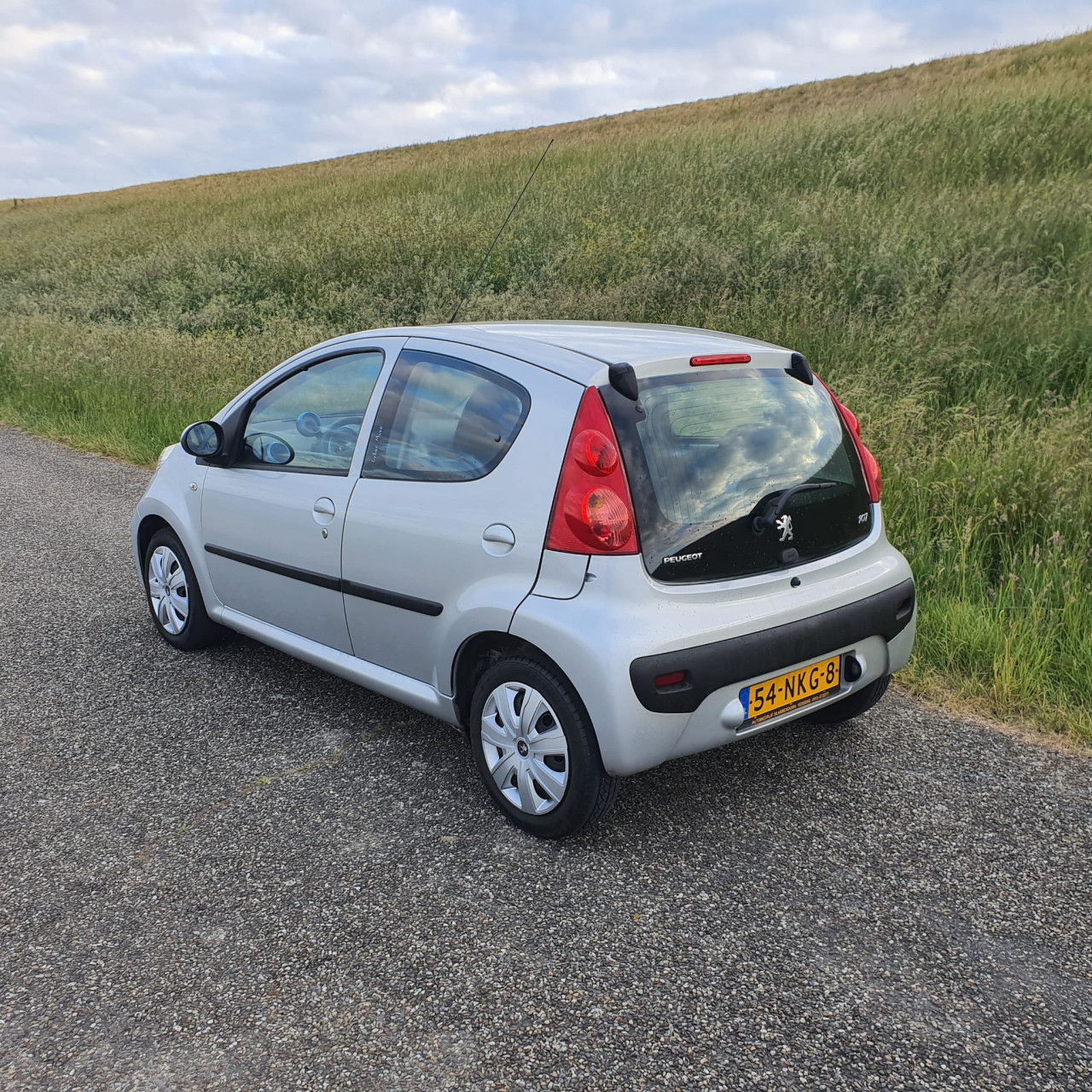 Peugeot 107 1.0-12V Urban Move 5 deurs Airco