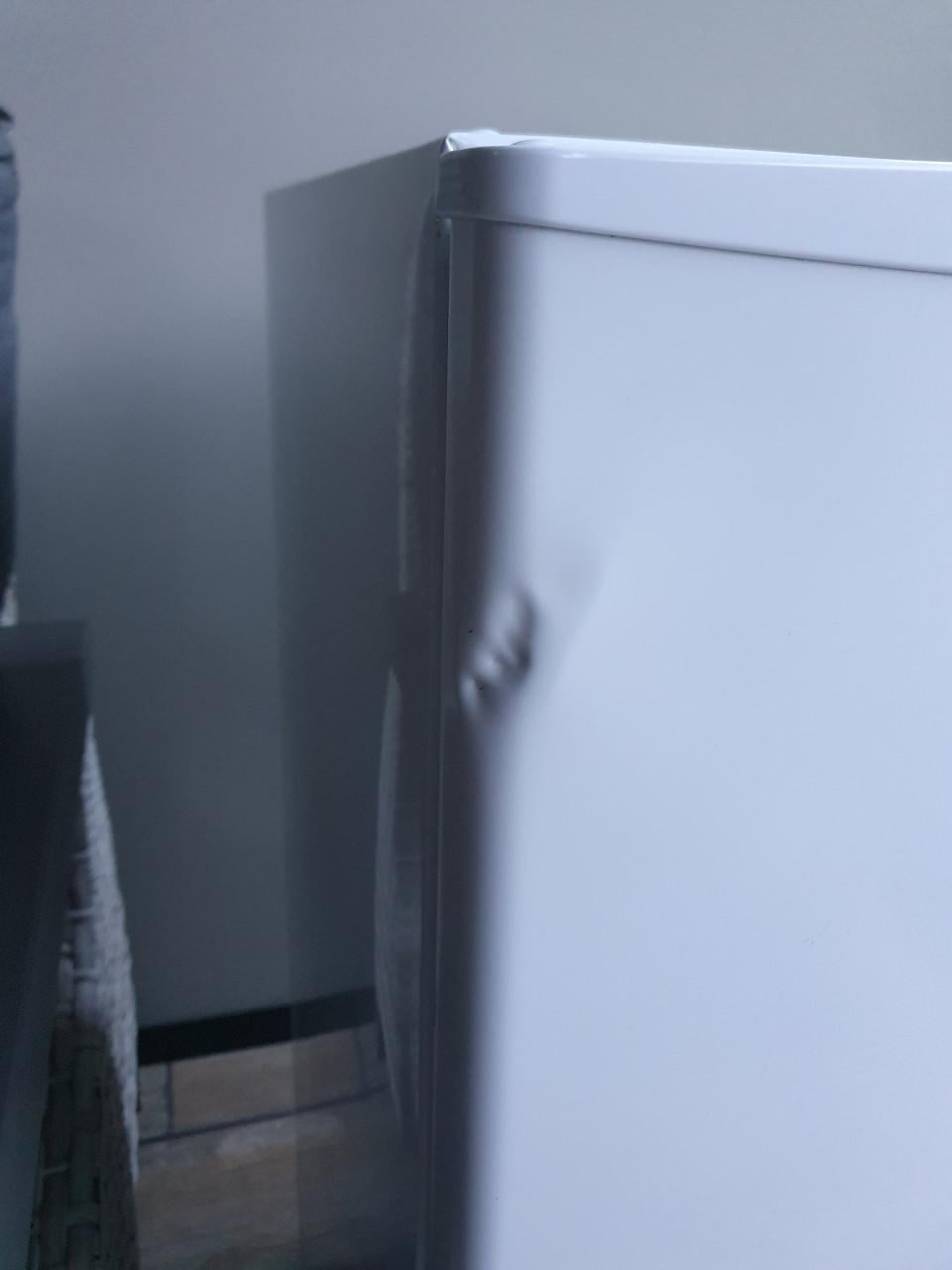 Keurig koelkastje (met deukje) van 2,5 jaar oud