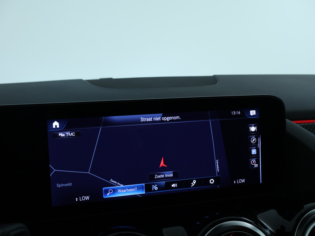 Mercedes-Benz Gla-klasse 180 business solution amg | sfeerverlichting | pan