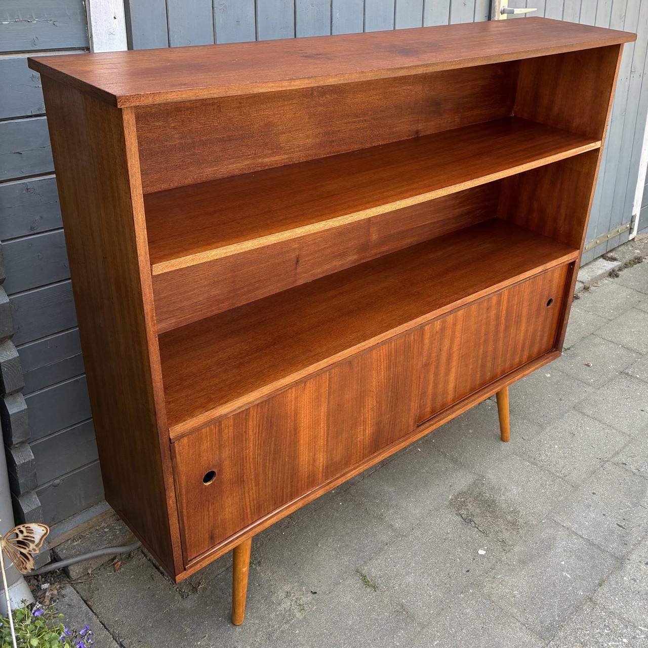 Midcentury kastje