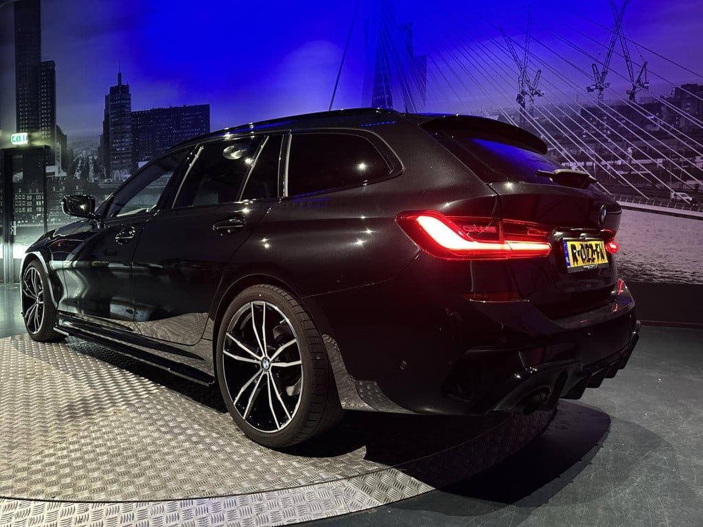 BMW 3-serie touring 320i high executive m-pakket *pano*hud*