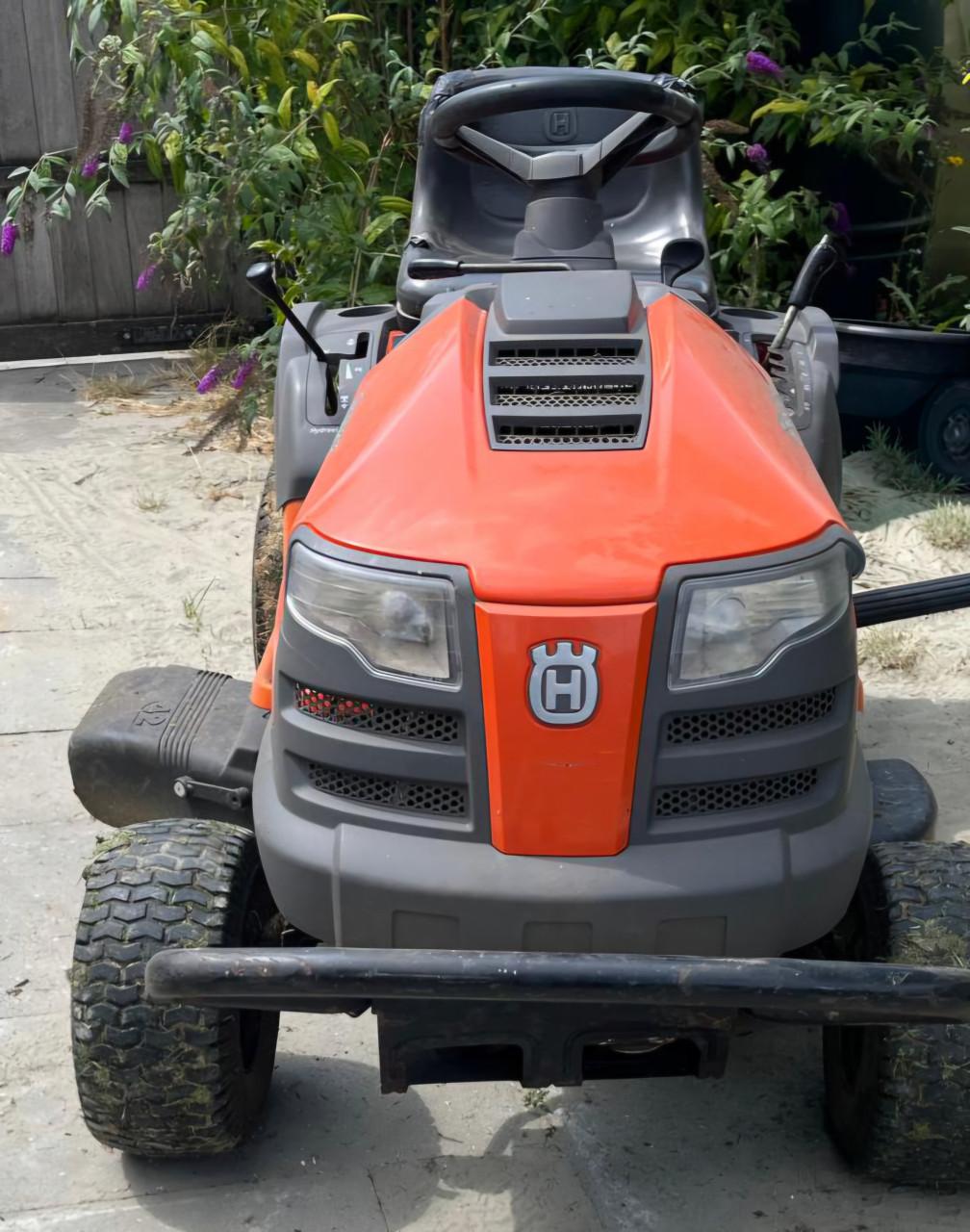 Zitmaaier Husqvarna