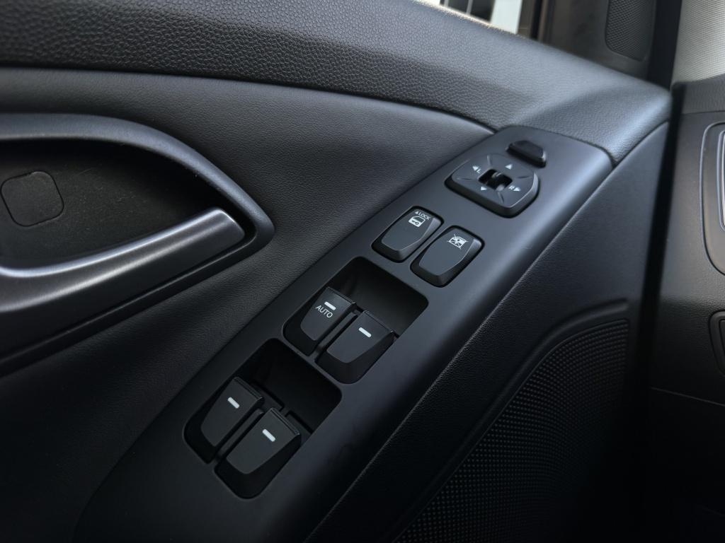 Hyundai Ix35 1.6i gdi move - luxe uitvoering -