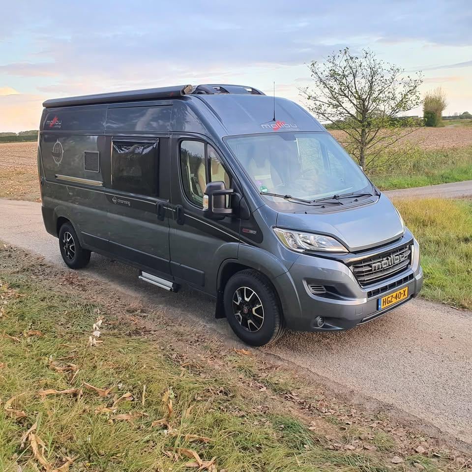 Carthago malibu charming 600db van (150 pk)
