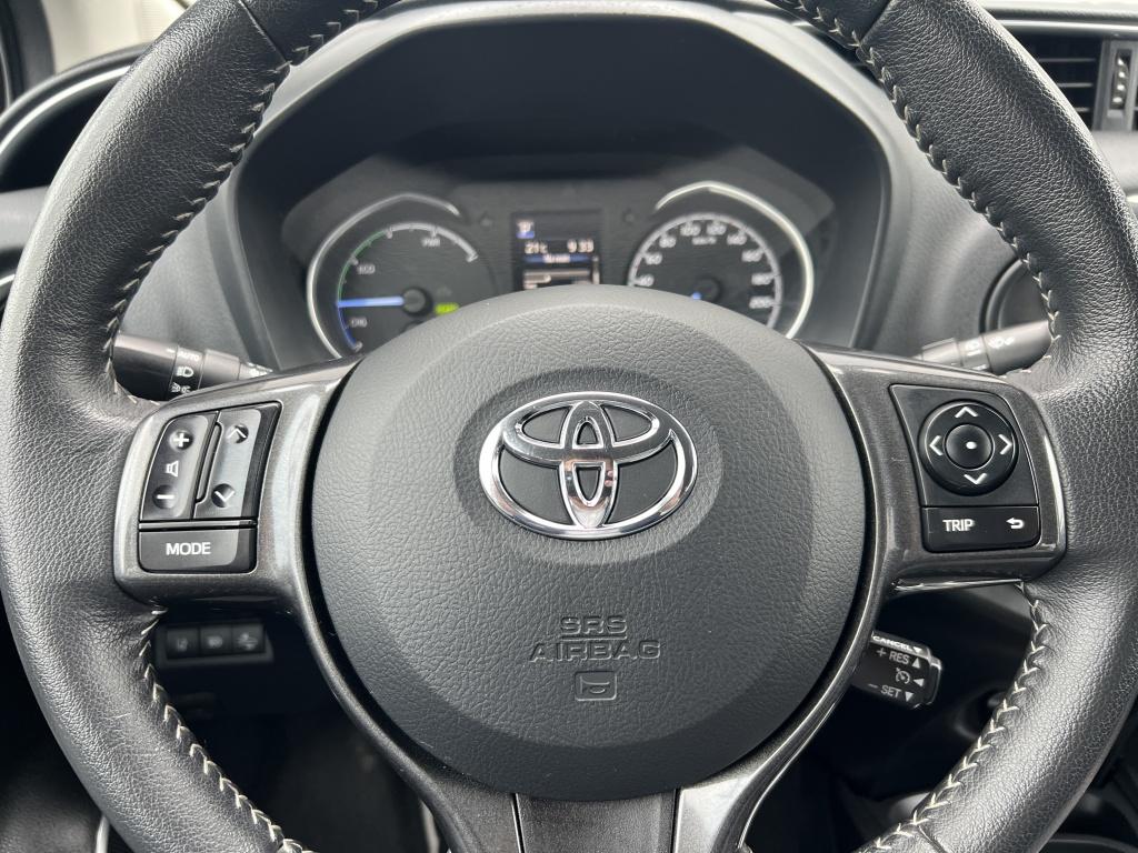 Toyota Yaris 1.5 hyb. dynamic