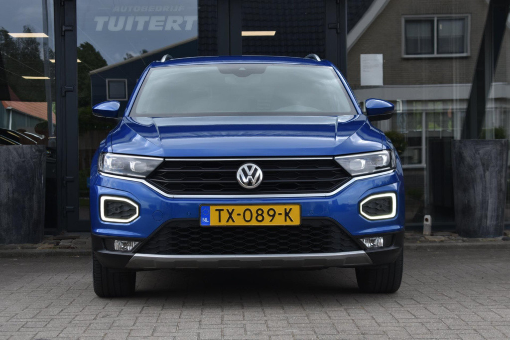 Volkswagen T-roc 1.0 tsi sport | virtual cockpit | trekhaak | camera | nap 