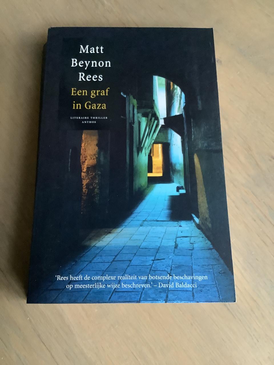 Boeken, thrillers en romans voor €2 per stuk of 3 voor €5