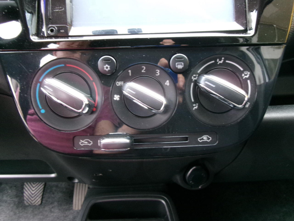 Mitsubishi Space Star 1.0 cool+, airco, start/stop, nav. btw auto!!