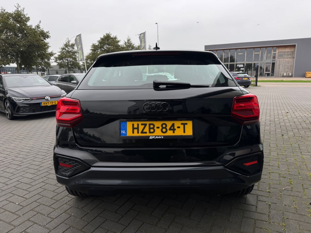 Audi Q2 35 tfsi matrix led * camera * stoelverwarming * acc * keyless