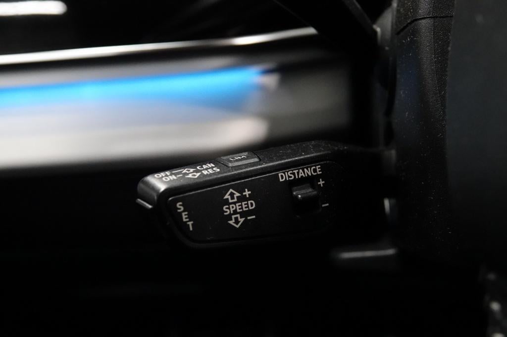 Audi Q8 55 tfsi quattro | rsq8 interieur | pano | acc | maxton |