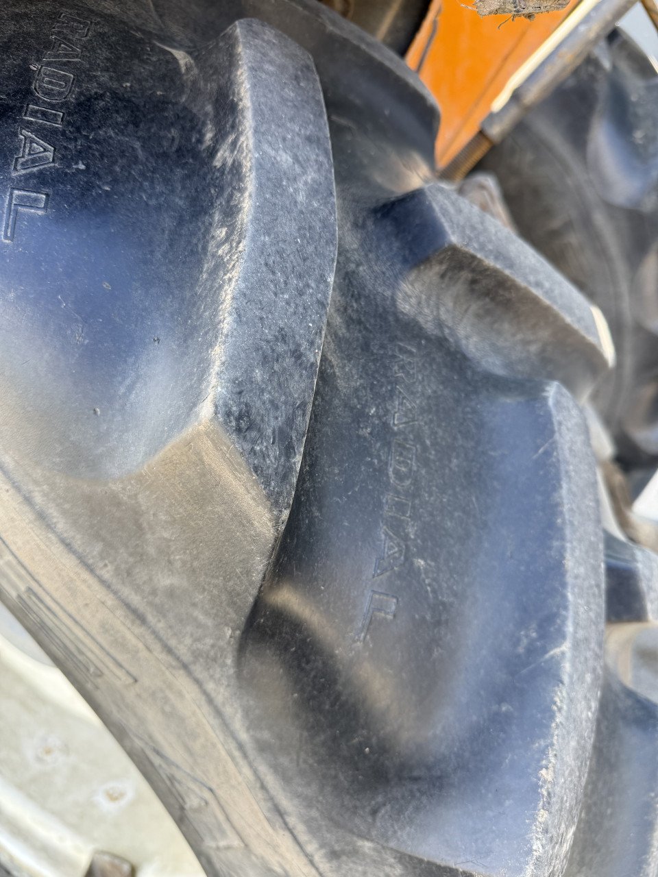 Smalspoor (fruitteelt) Renault Dionis 130