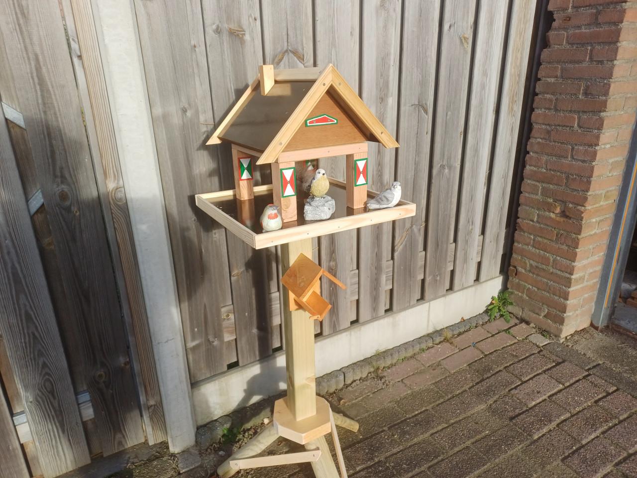 Nestkastjes , Theepothuisjes & Vogel - Chalets met Luikjes