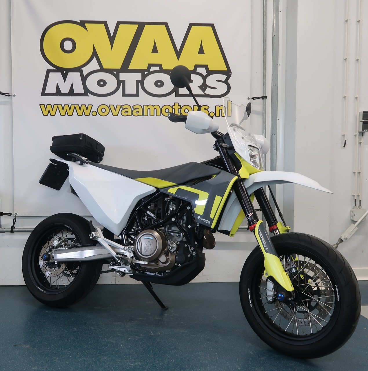 Husqvarna 701 Supermoto 2021 BTW motor