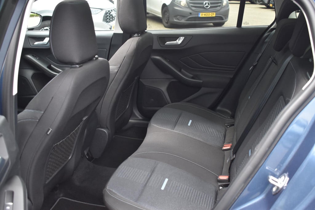 Ford Focus wagon 1.0 ecoboost hybrid active x | climate control | adaptieve