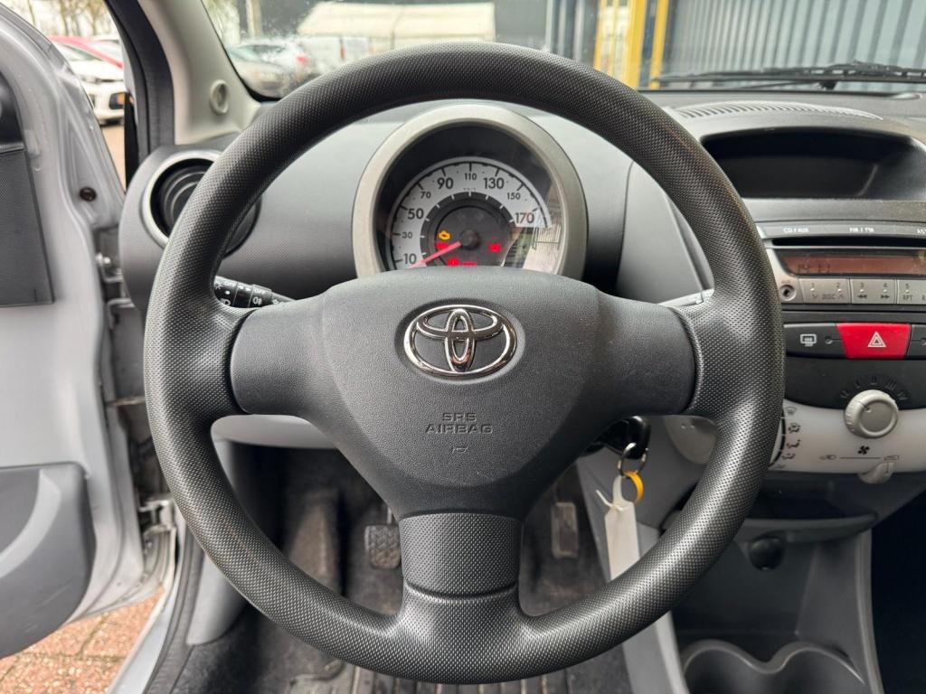 Toyota Aygo 1.0-12v +