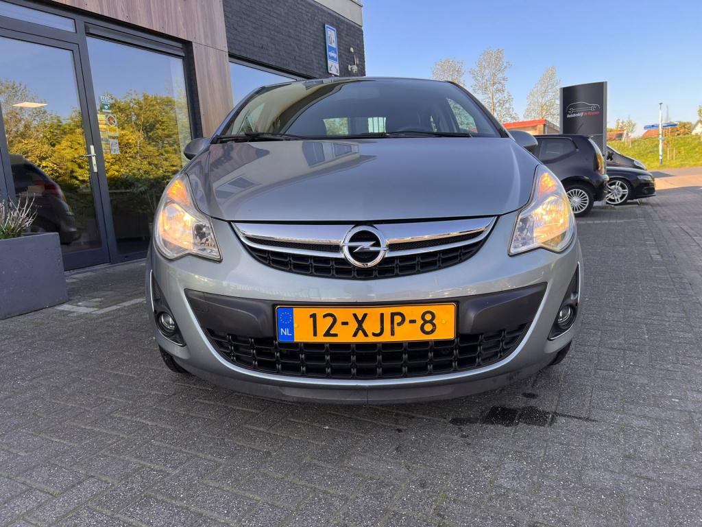 Opel Corsa 1.2-16v anniversary edition