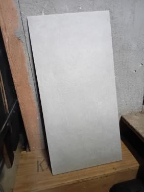 40 matgrijze voertegels 60x30