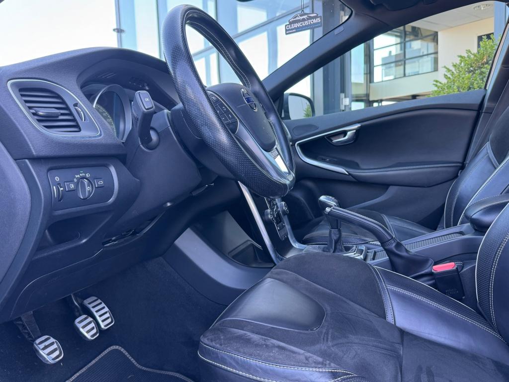 Volvo V40 2.0 d2 r-design business * nap * 100% onderhouden * 2e eigenaar