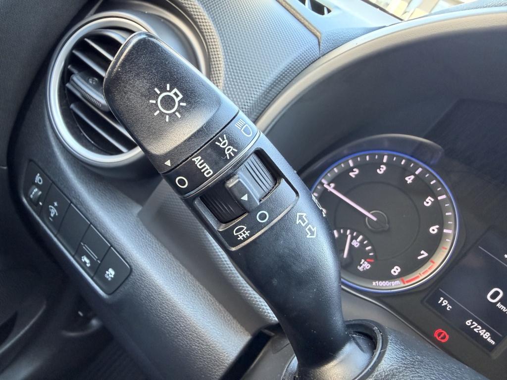 Hyundai Kona 1.0t comfort plus | apple carplay | trekhaak 1200kg! | camera 