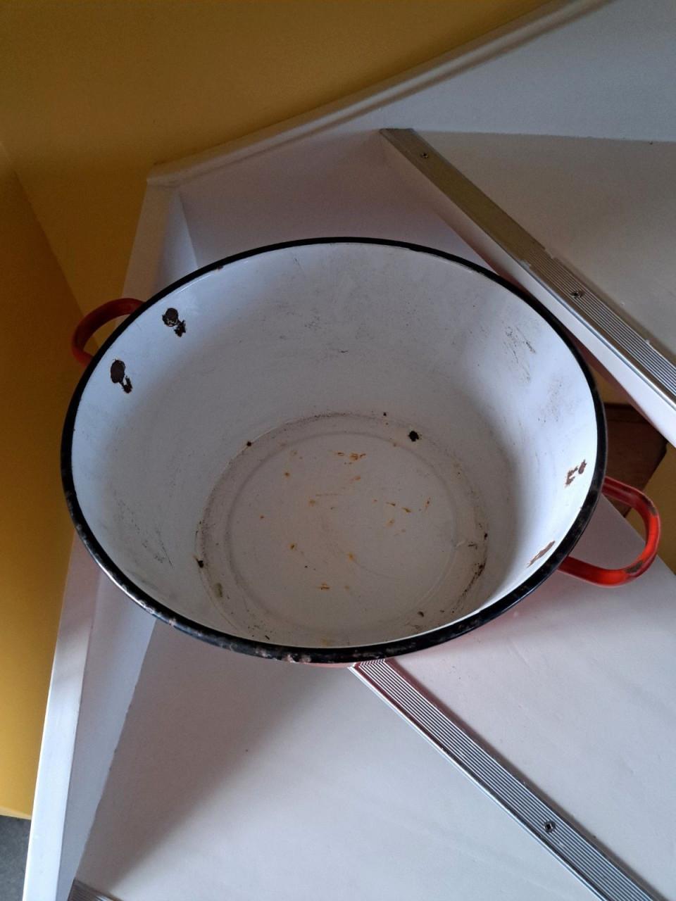 Email teil emaille rode teil