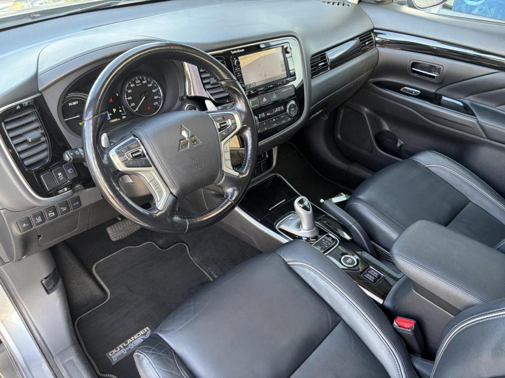 Mitsubishi Outlander 2.0 phev instyle+