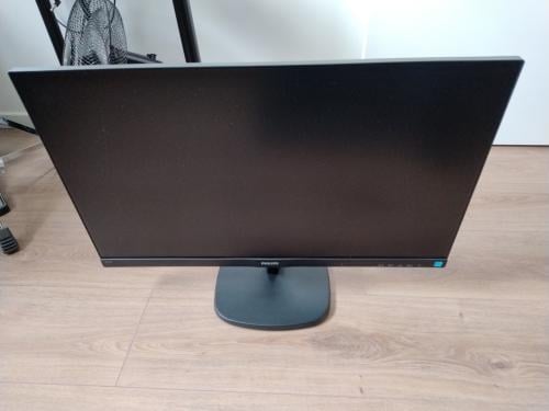 27 inch Philips monitor