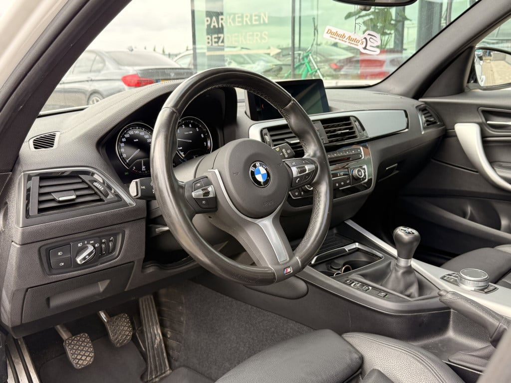 BMW 1 Serie 116i m sport edition | pano | stoelverwarming | leder | afn tre